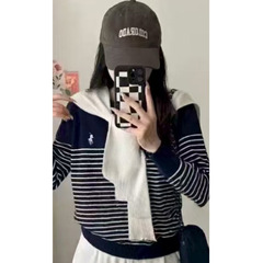 高级感刺绣小马标披肩毛衣针织衫女韩系撞色条纹上衣毛织长袖工厂