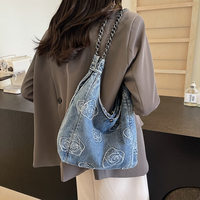 2024 nuevo estilo bolso de mezclilla mujer casual bolso de todo fósforo tendencia de moda bolso de hombro ligero y simple al por mayor