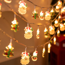 ʥ����װ�ε�LEDС�ʵƷ�Χ�ƴ�ʥ��������ѩ���ǿ������ƴ�����