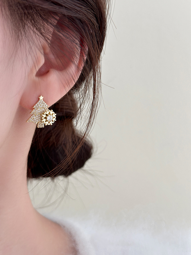 Christmas earrings rotating Christmas tree S925 silver needle earrings unique design rotating earrings Christmas tree earrings_voghion.com