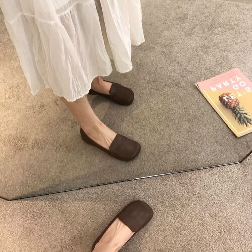 Retro round head soft leather small leather leather shoes women's new fairy gentle flat loafer shoes evening wind fat shoes single-layer shoes