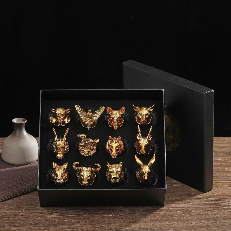 고대 금 12컵 선물 상자