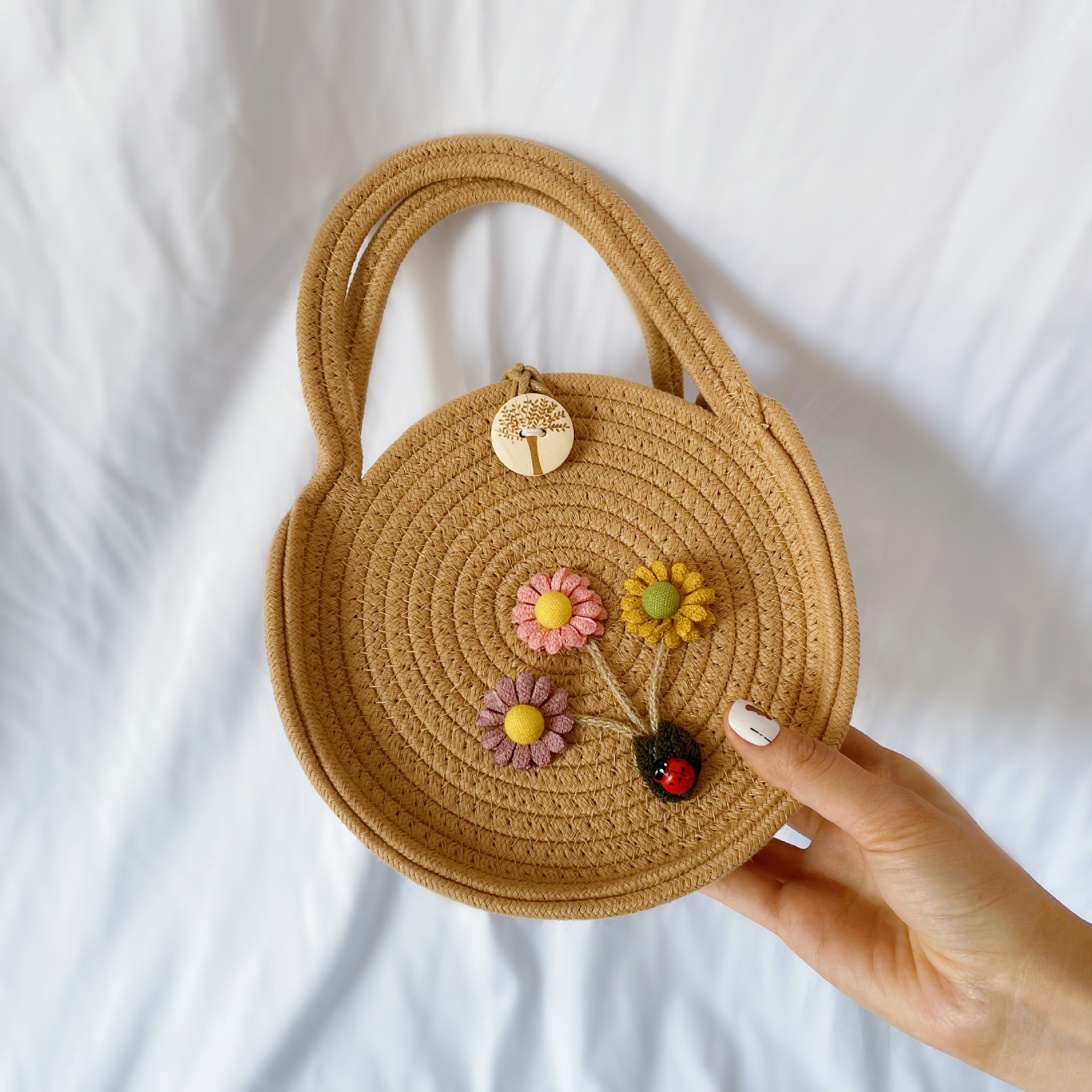 Women's Medium Cotton And Linen Flower Vacation Lock Clasp Circle Bag display picture 4
