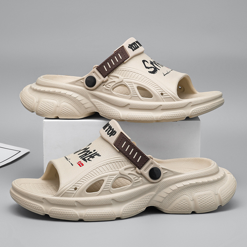 2024 nuevas zapatillas para hombres de verano tendencia de usar al aire libre sensación de mierda juvenil sandalias de playa de doble propósito