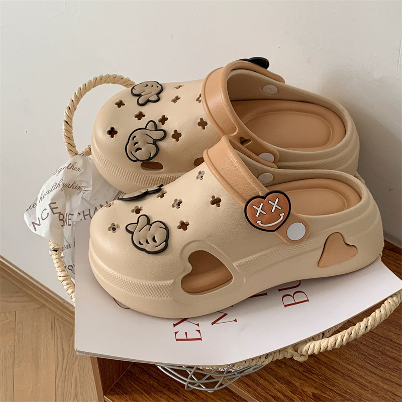 Ultra-light Thick-soled Baotou Hole Shoes Women's Short Outer Wear Summer Explosions Wear-resistant Anti-slip High-rise Seaside Sandals