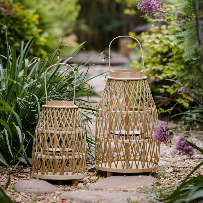 Personalizado creativo tejido de bambú tejido de ratán lámpara de viento candelabro colgante de piso adorno decoración habitación modelo B & B puede colgar linternas