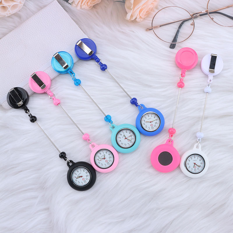 Reloj colgante para enfermera DIY, retráctil con clip, para identificación/carnet, cronómetro, regalo exquisito para estudiantes, venta al por mayor image 4