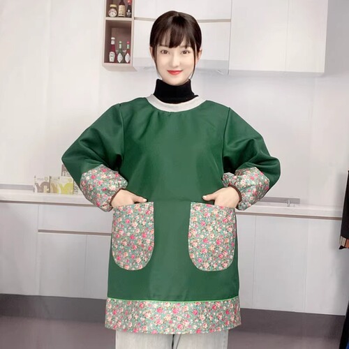 Long-sleeved apron—waterproof and oil-resistant—for kitchen, home, and hospitality use; vintage-style, ethnic-inspired, festive Chinese-style coverall.