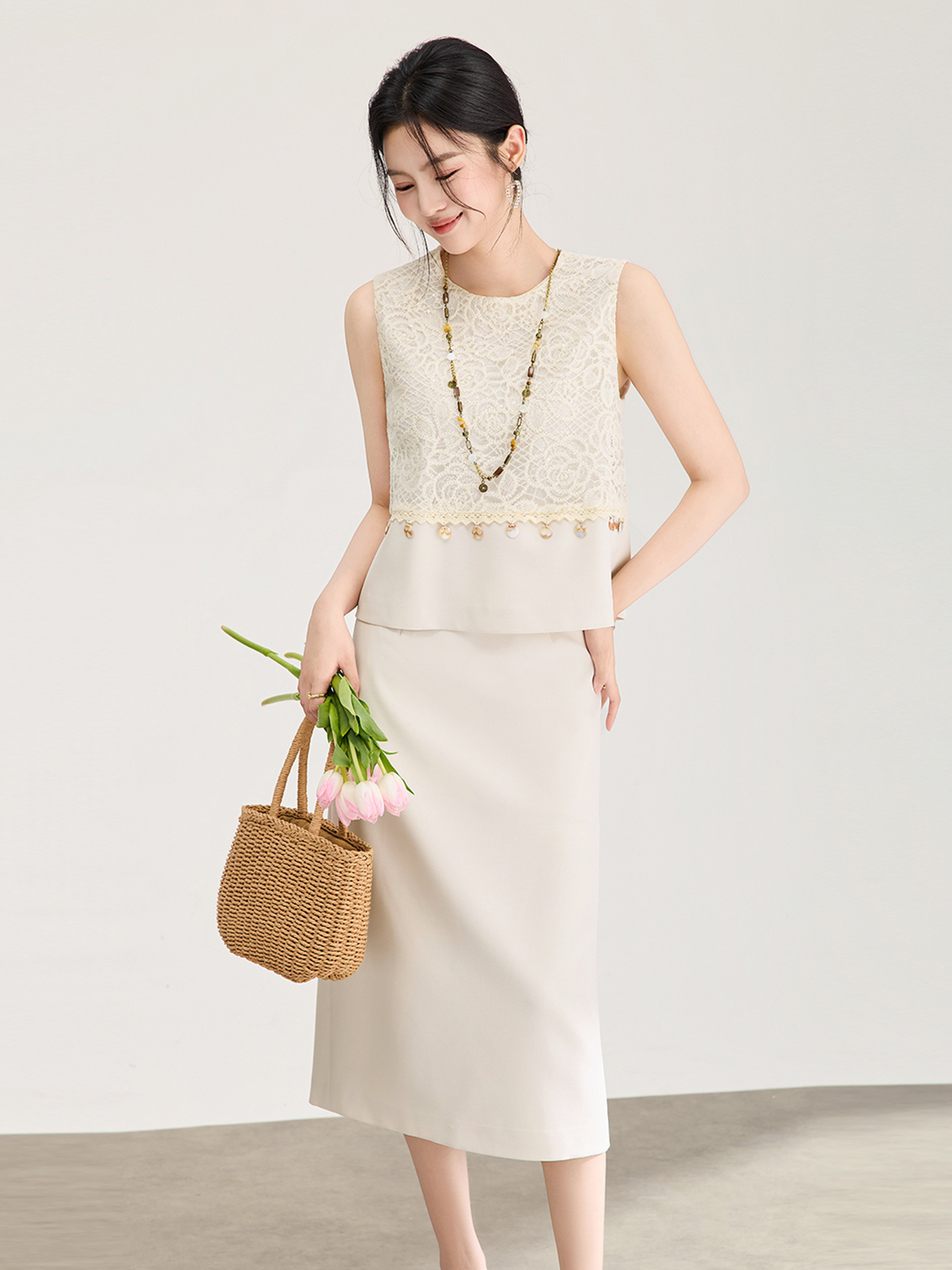 Set áo vest không tay ren thêu + chân váy midi nữ tính mùa hè — màu mơ