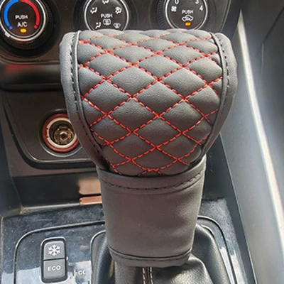 Sürətlər qutusu və əl tormozu başlıqları Set Universal Car Gear Shift - black-and-red-thread-gear-cover