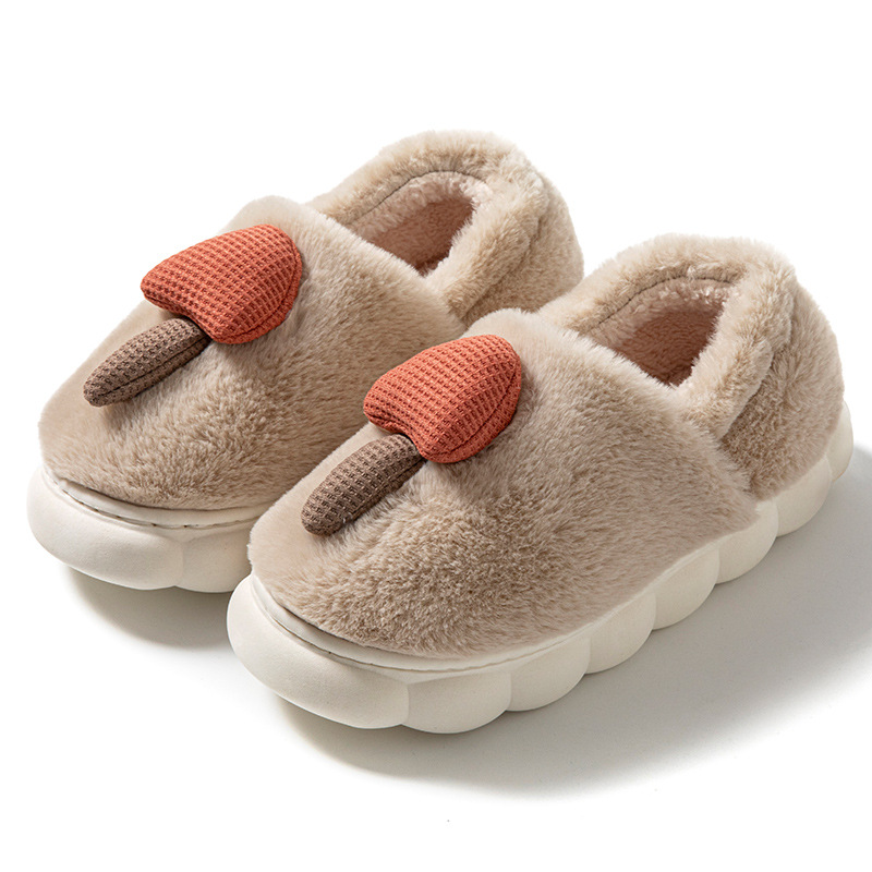 2025 otoño y invierno nuevas zapatillas de algodón dibujos animados lindos de cachemira calentamiento de fondo grueso antideslizante zapatos de algodón domésticos para mujeres