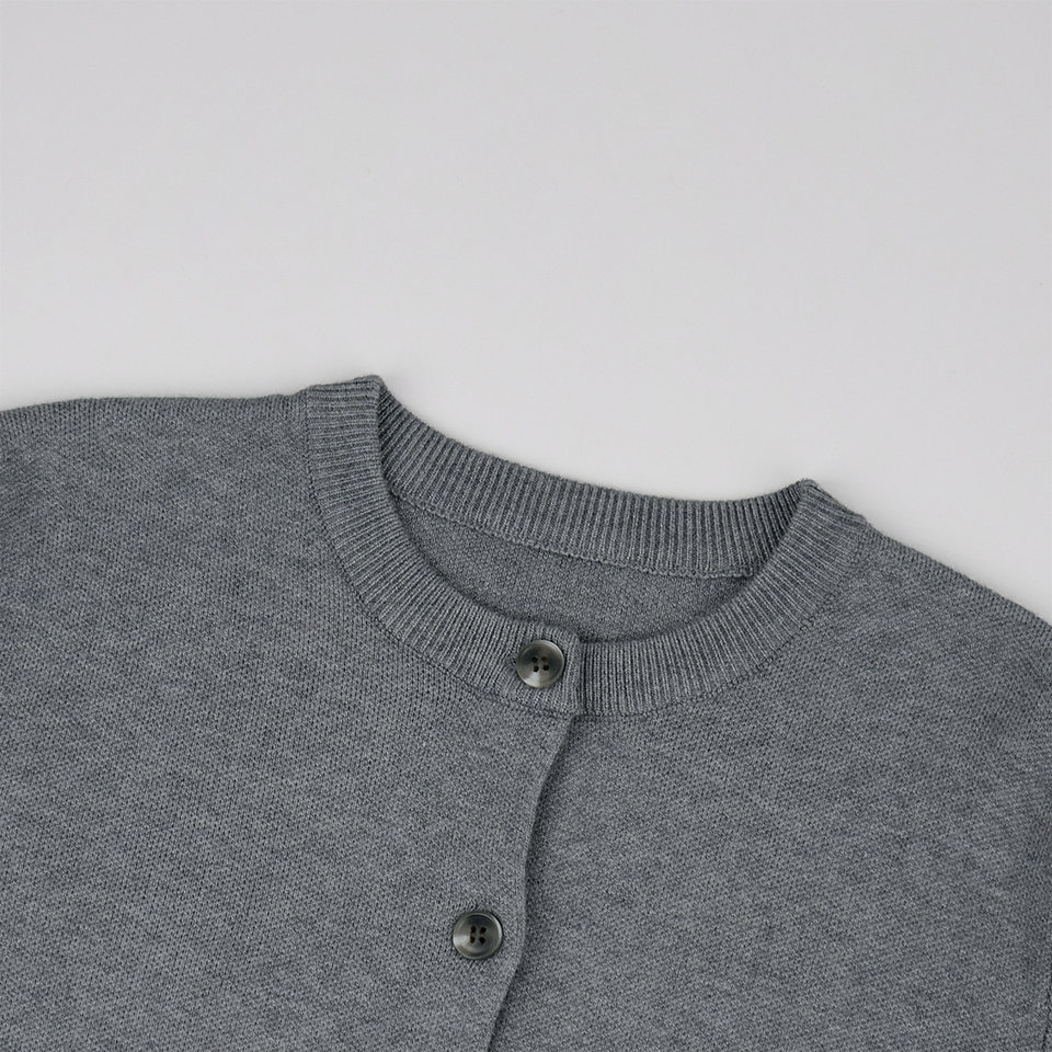 Bộ đầm dệt kim nữ gồm áo cardigan cài nút dáng ôm và quần ống đứng — Màu be, màu xám chi tiết 21