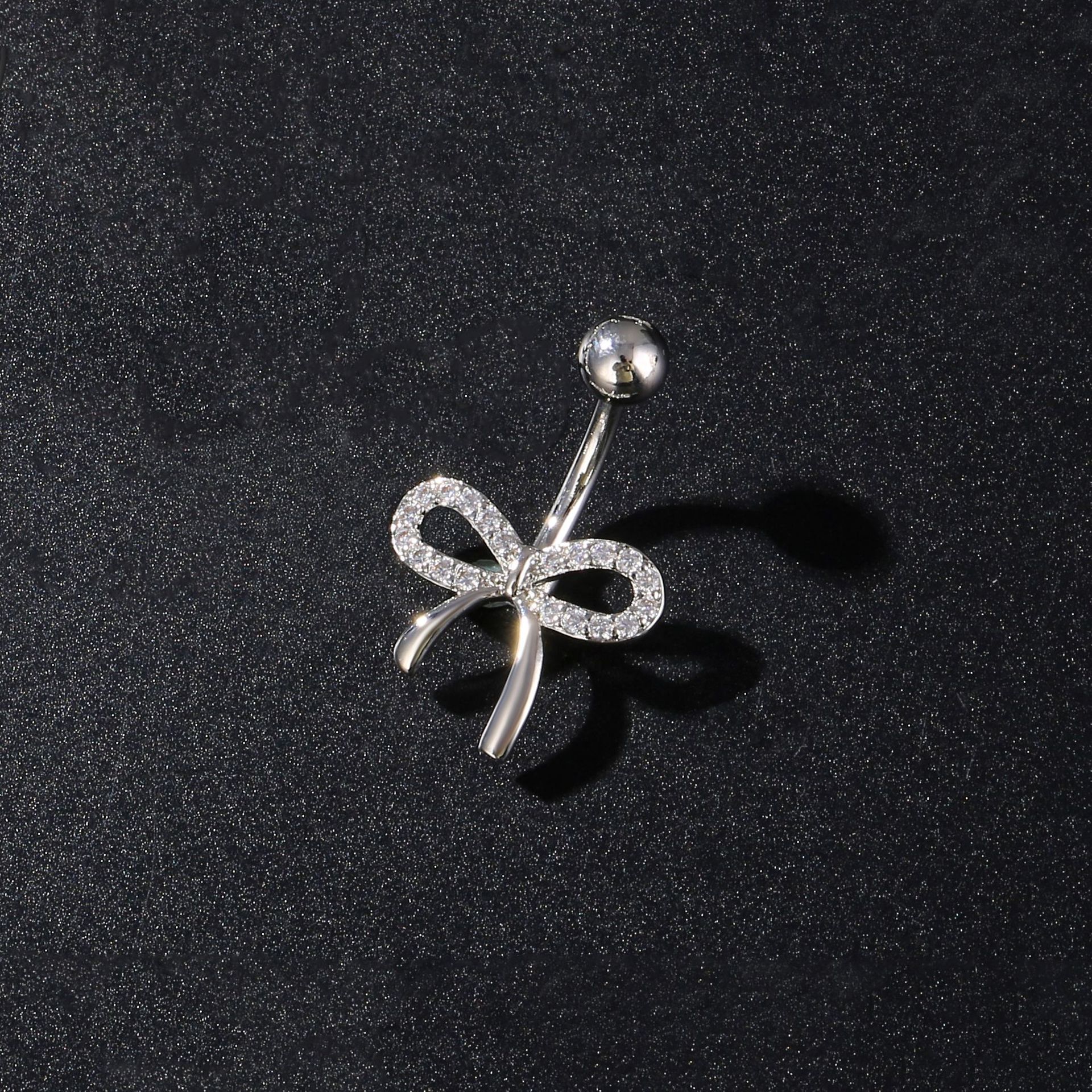 Bijou de piercing nombril papillon transfrontalier en cuivre et zircon incrusté, issu du commerce extérieur européen et américain._voghion.com
