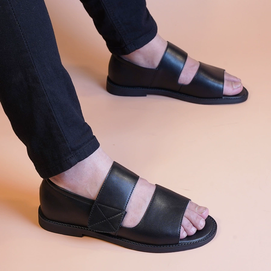 Мужская обувь, новая летняя верхняя одежда, полные сандалии, мужская дышащая пляжная обувь, кожаная обувь для вождения, черные римские туфли, модные