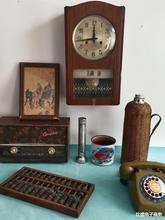 民俗老物件复古怀旧收藏纪念品摆件挂钟收音机老算盘装饰展览道具