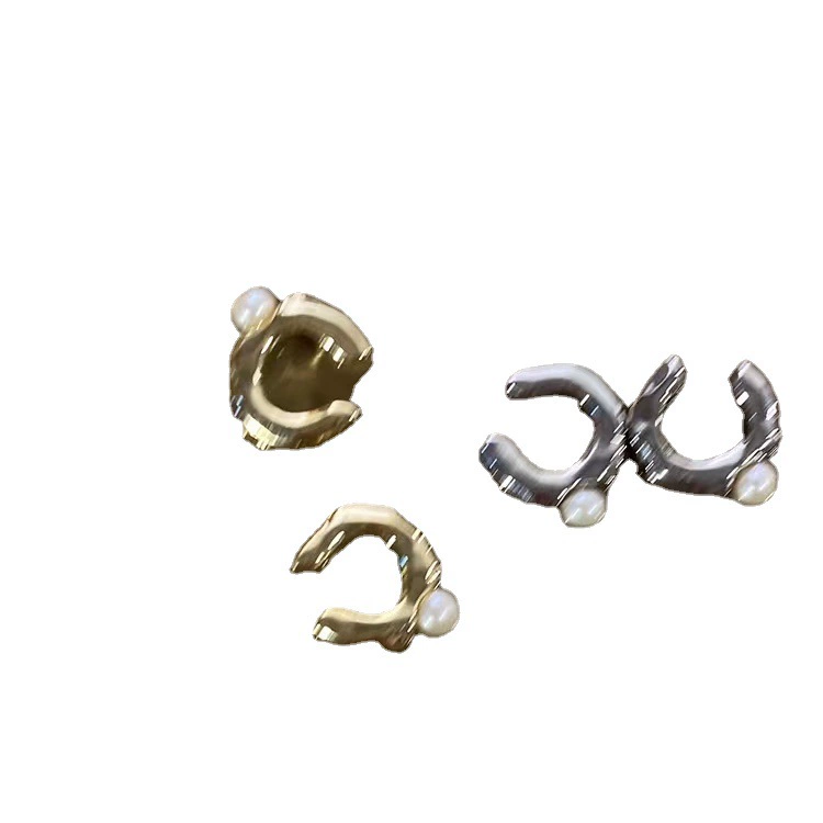 Ear clips from pearl, earrings, simple and elegant design, no pierced ears