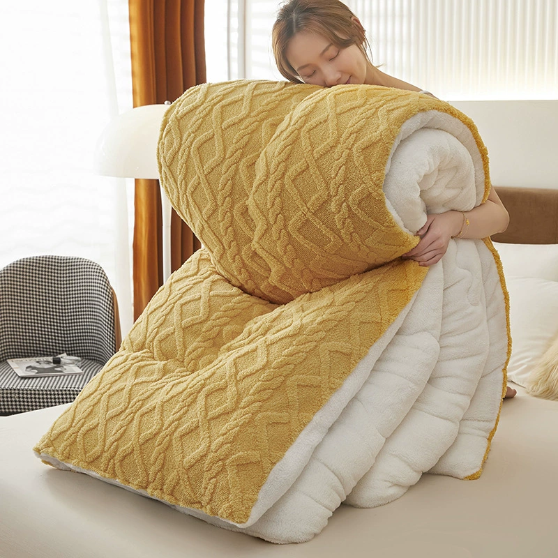 Пластырь/камера? Текст: "The Tark plug milk velvet quilt is thickened by the core winter and the heat storage and warmth."