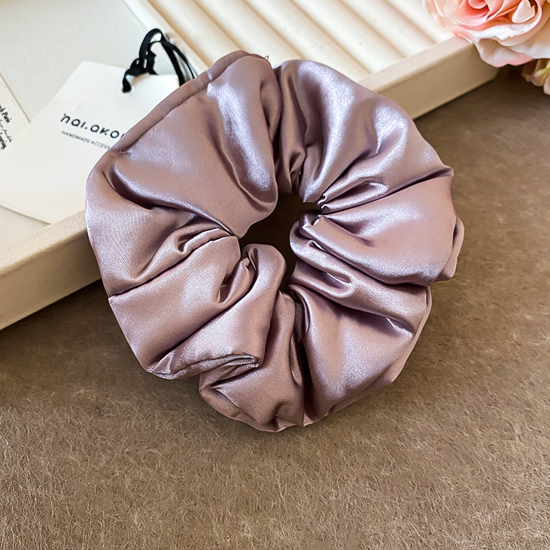 Nuevo producto color crema, pliegues brillantes, círculos para el cabello del intestino grueso, lazo para el cabello en la parte posterior de la cabeza, cuerda para el cabello, ambiente suave y versátil, accesorios para el cabello para mujeres