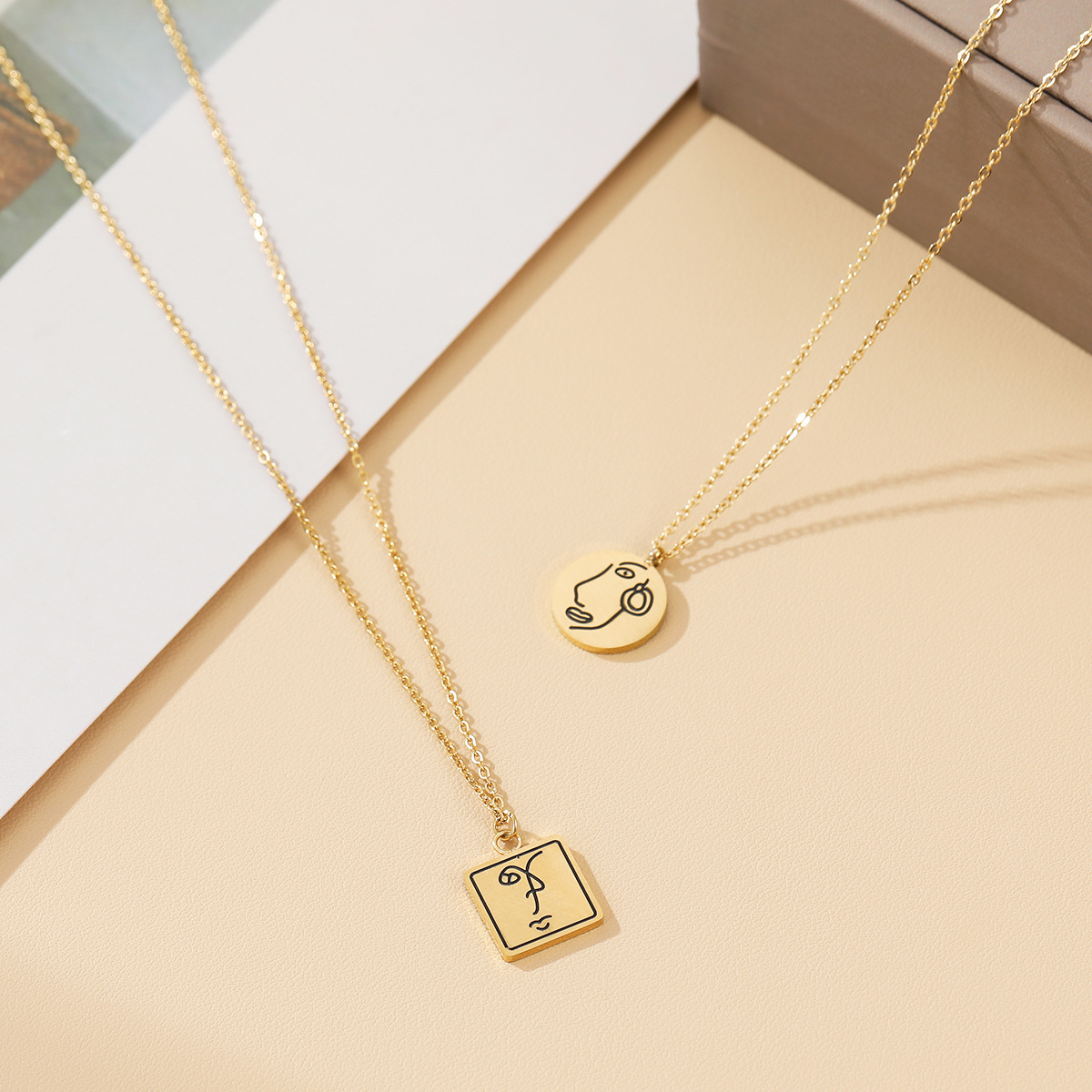 Sweet Round Square Titanium Steel Plating Pendant Necklace Colorza_colorza_2