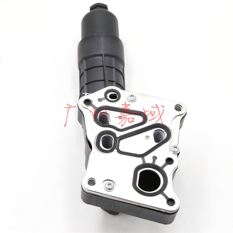 适用于奔驰W271.860 S204 C200 W212 机油散热器总成2711801410