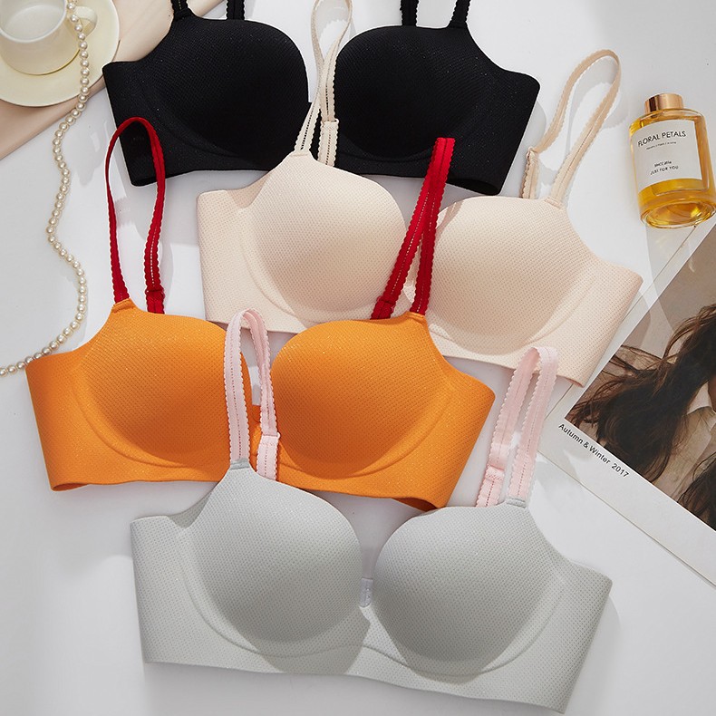 Women's thickened and gathered breasts with large and thick expansive bra without steel rings to prevent sagging and sagging bra