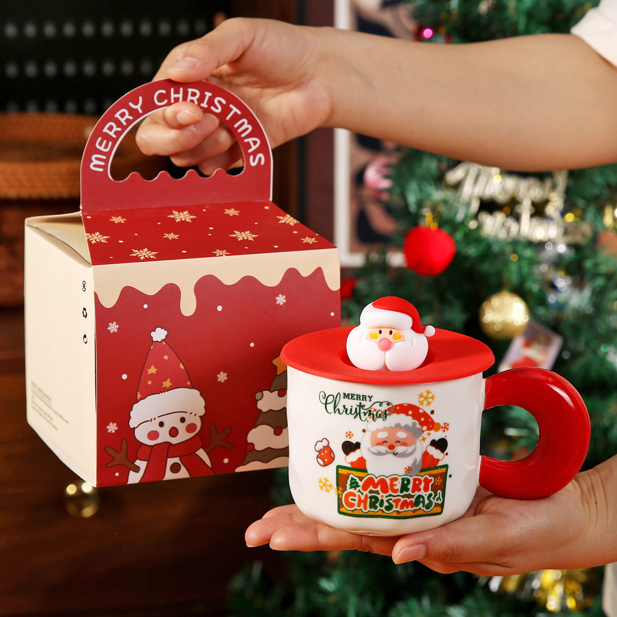 Taza de cerámica de regalo de Navidad transfronteriza Taza de agua creativa Logo impreso Regalo de mano Copas de Navidad para parejas