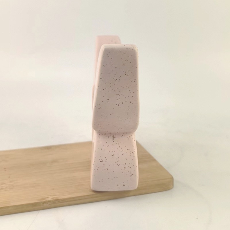 Decoración de mariposa de cerámica simple moderna, gabinete de vino de corazón de niña de alto valor, sala de estar, entrada de casa nueva, gabinete de TV, escritorio