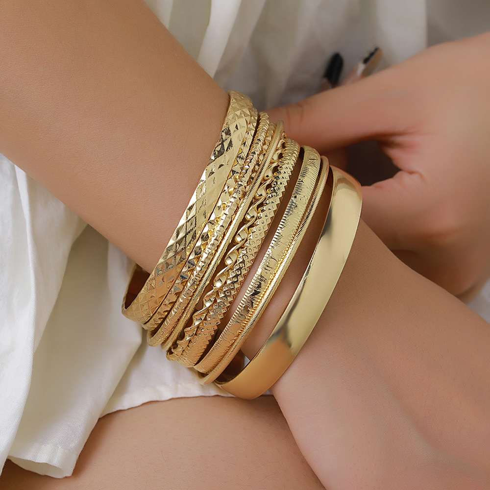 2st Ny metall för kvinnors överdrivna bohemiska Feng Shui Ripple Smooth Face Layered Armband Set om 10_voghion.com