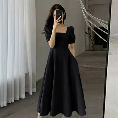 A long black V-neck French retro style women's summer dress that fits and shows off the figure, with a stylish and new design.