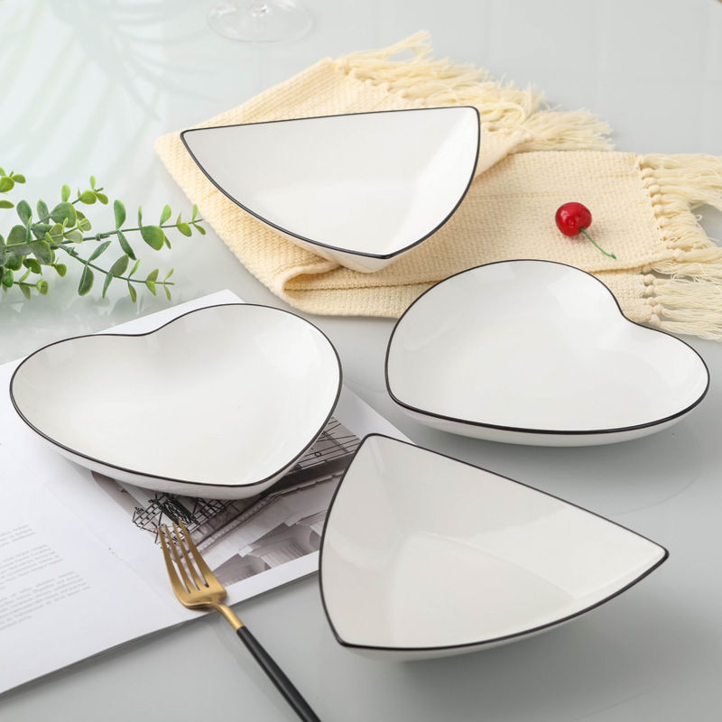 Love Plate Set, Creative Plate, Special-Shaped Plate, Simple Round New Product, European Style 4-Piece Household Ceramic Plate