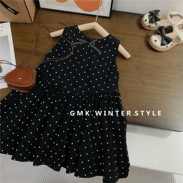 black summer skirt