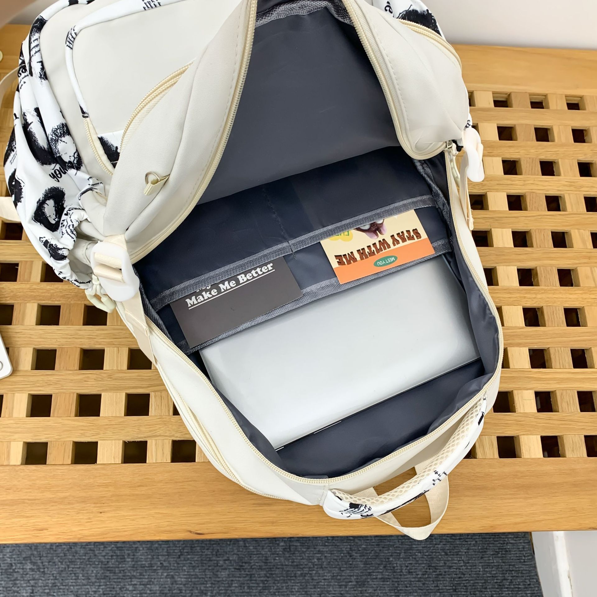 Mochila de todo fósforo, mochila de gran capacidad para la escuela secundaria y secundaria, mochila para estudiantes universitarios de moda casual, mochila de viaje de cercanías al por mayor