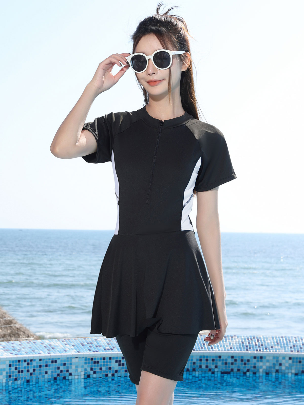 Trajes de baño para mujeres 2024 nuevos trajes de baño de estudiantes, pantalones de cinco puntos, niñas gordas, cubrir la carne, piscina de damas de tamaño grande