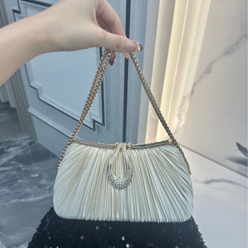 Cross-Border European and American Pleated Simple Versatile Trendy Elegant Cheongsam Banquet Bridal Bag Evening Bag Solid Color Handbag