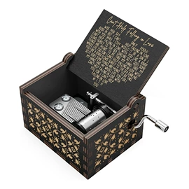 音乐盒;储蓄罐;包饺子用具