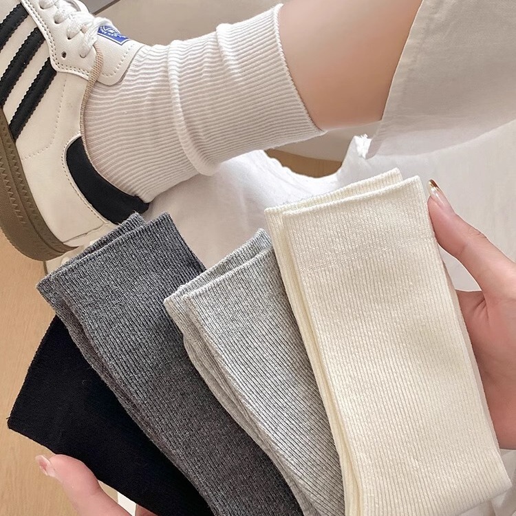 White Socks for Women, Spring & Fall Mid-Calf Socks, Pure Cotton with Birkenstock Shoes, Boneless Confinement Socks, Autumn and Winter Gray Pile Socks