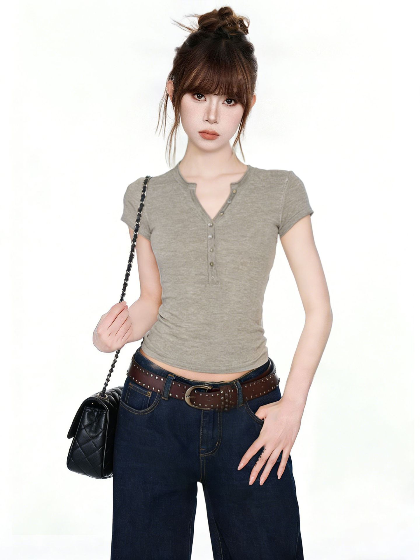 Knitted summer fitted short sleeve T-shirt