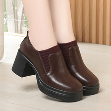 2025年新款粗跟软皮舒适厚底深口女士鞋