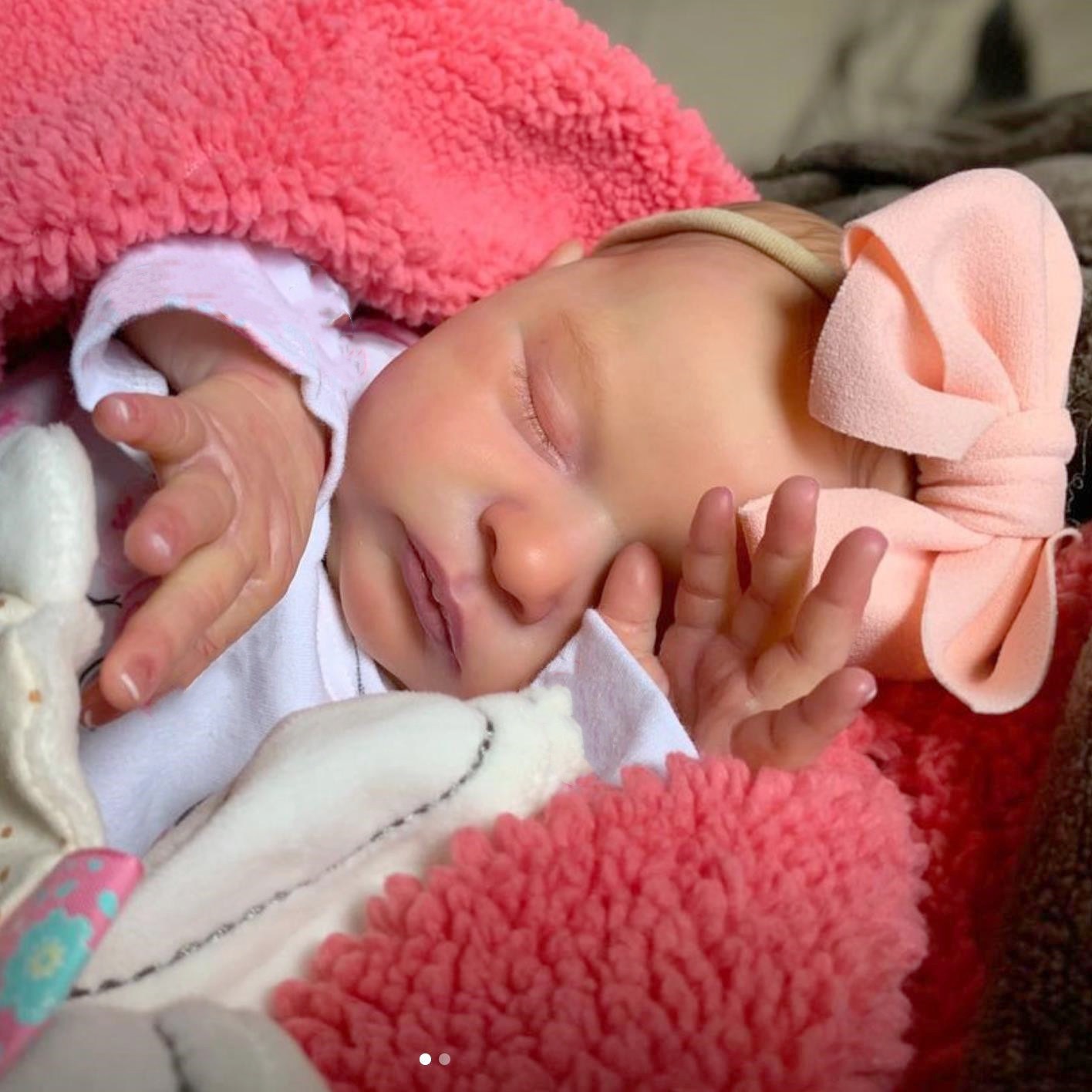 48 cm de simulación hecha a mano muñeca encantadora Laura 3D piel vena filamento de sangre visible suministro de comercio electrónico transfronterizo