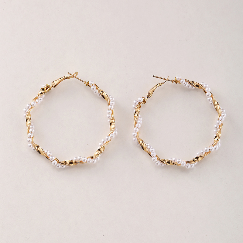 Aretes Retro De Perlas Retorcidas display picture 4