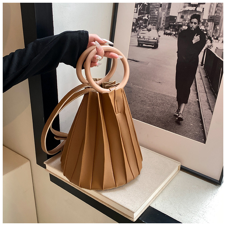525g Weight Open Closure Type Single Shoulder Strap Strap Type Handbag, Crossbody Bag, Bucket Bag Bags Type Casual, Daily Occasion Women's Pu Leather Solid Color Vintage Style Classic Style Bucket Open Handbag Crossbody Bag Bucket Bag