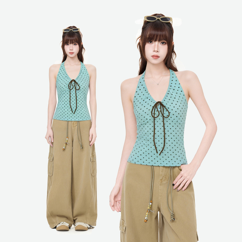Green Star Print V-Neck Sleeveless Halter Top for Women, Summer 2026 Green Star Print V-Neck Sleeveless Halter Top for Women, Summer 2026