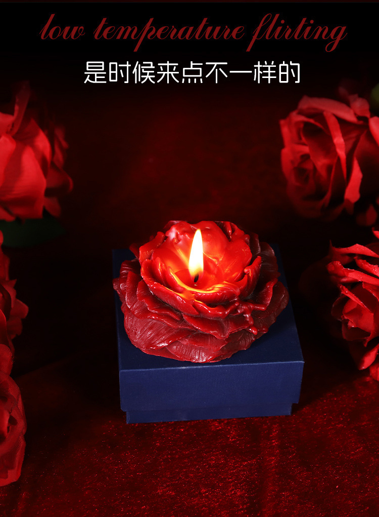 Low-Temperature Massage Candle in Gold-Plated Holder, Soy Wax, Purple Cylinder — detail image 11