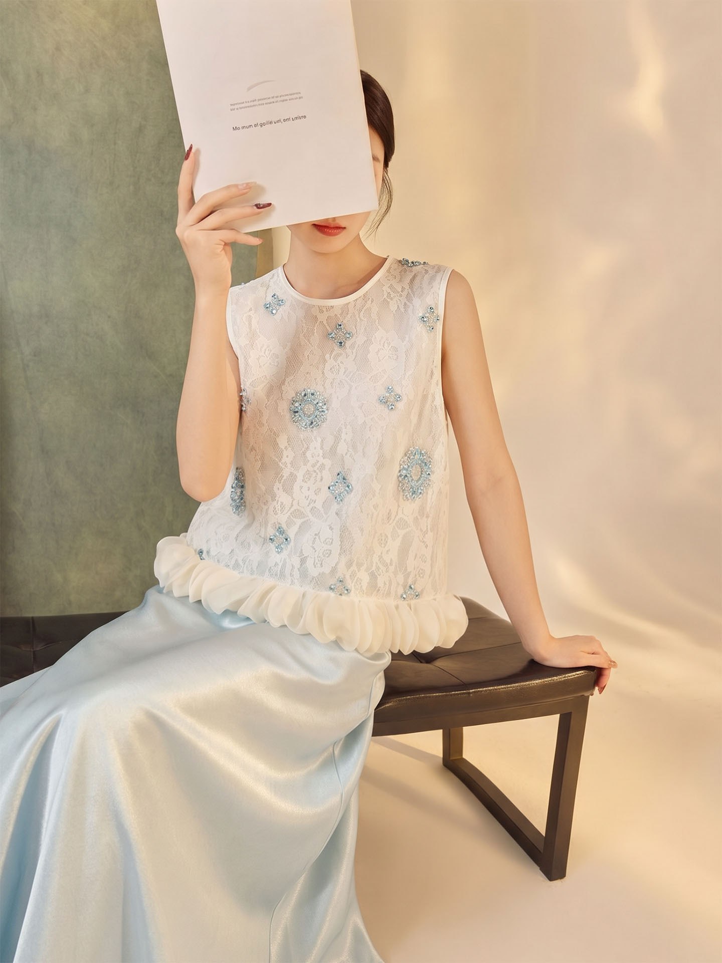 Bộ áo khoác gile thêu đính kết hợp chân váy midi phong cách Trung Hoa mới — bộ đồ, Trang chủ, Màu xanh nửa váy