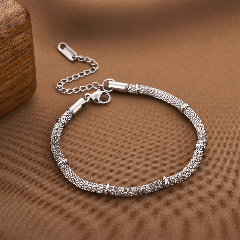 Joyas transfronterizas europeas y americanas Pulsera de acero de titanio de todo fósforo Versión coreana del temperamento bohemio Pulsera de acero de titanio que no se desvanece Joyería femenina