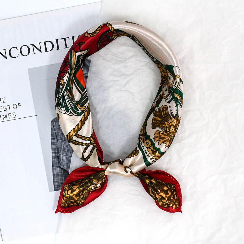 50 Satin Chain Pañuelo cuadrado estampado Color Sense de alta gama Moda de todo fósforo azafata profesional Servicio al cliente Bufanda de decoración Bufanda de seda