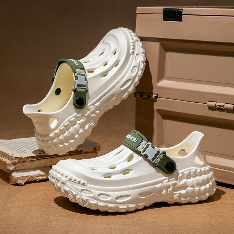 Eva Clogs Men's New Beach Thick-Soled Non-Slip Anti-Odor Slippers with a Sense of Stepping on Shit Baotou Slippers for Summer Outer Wear