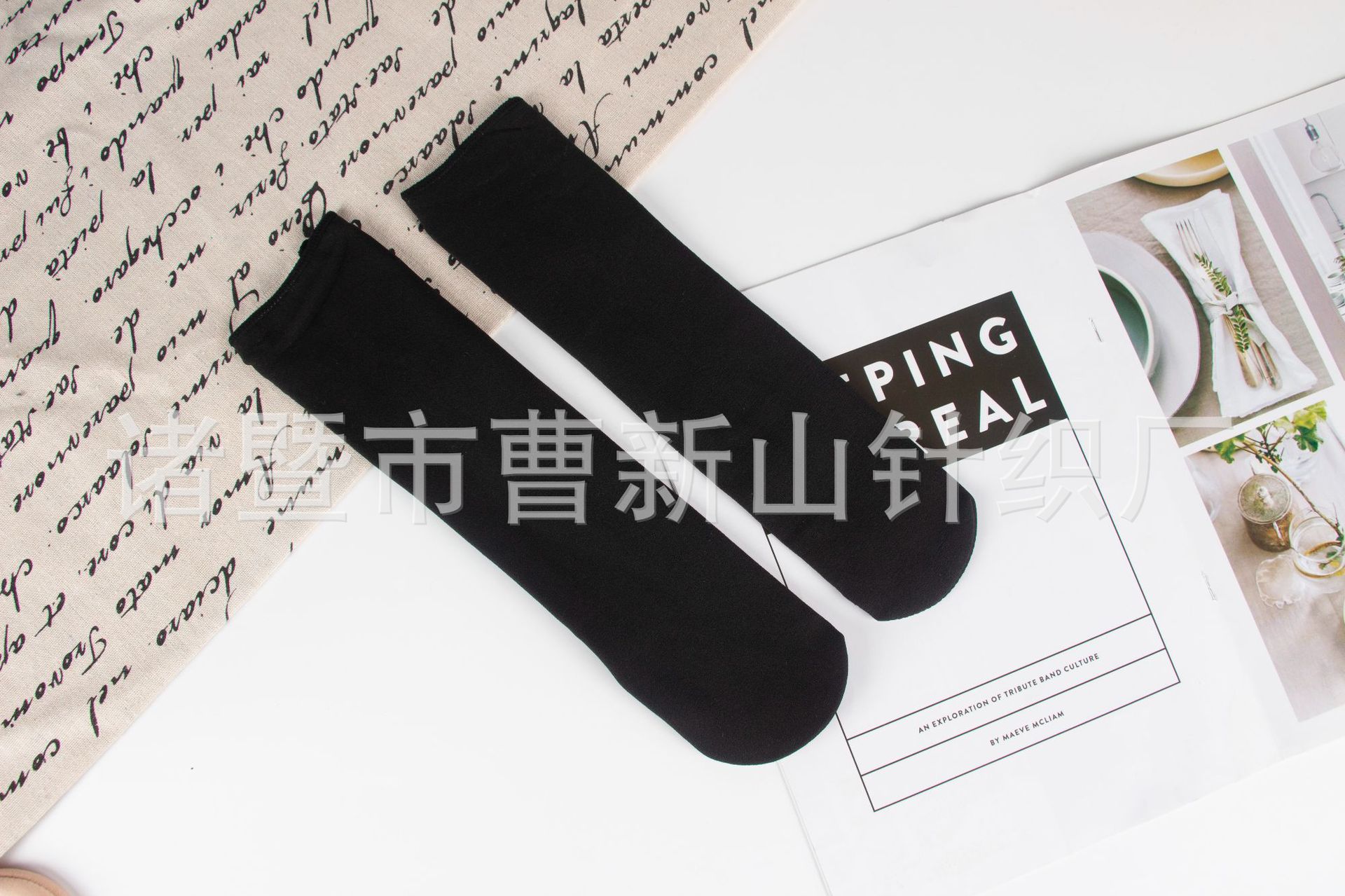 Calcetines cálidos calcetines de media pantorrilla calcetines de nieve del piso calcetines a prueba de frío hombres y mujeres directos de fábrica otoño e invierno calcetines gruesos suaves para el hogar