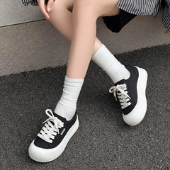 韩版真皮丑萌圆他小白鞋女2025秋季新款厚底时尚百搭休闲运动板鞋