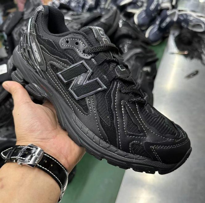 莆田ランニングシューズ NB1906 ホワイトシルバー通気性液体銀増強ダッドシューズ男性と女性のカジュアルスポーツシューズファッション|undefined